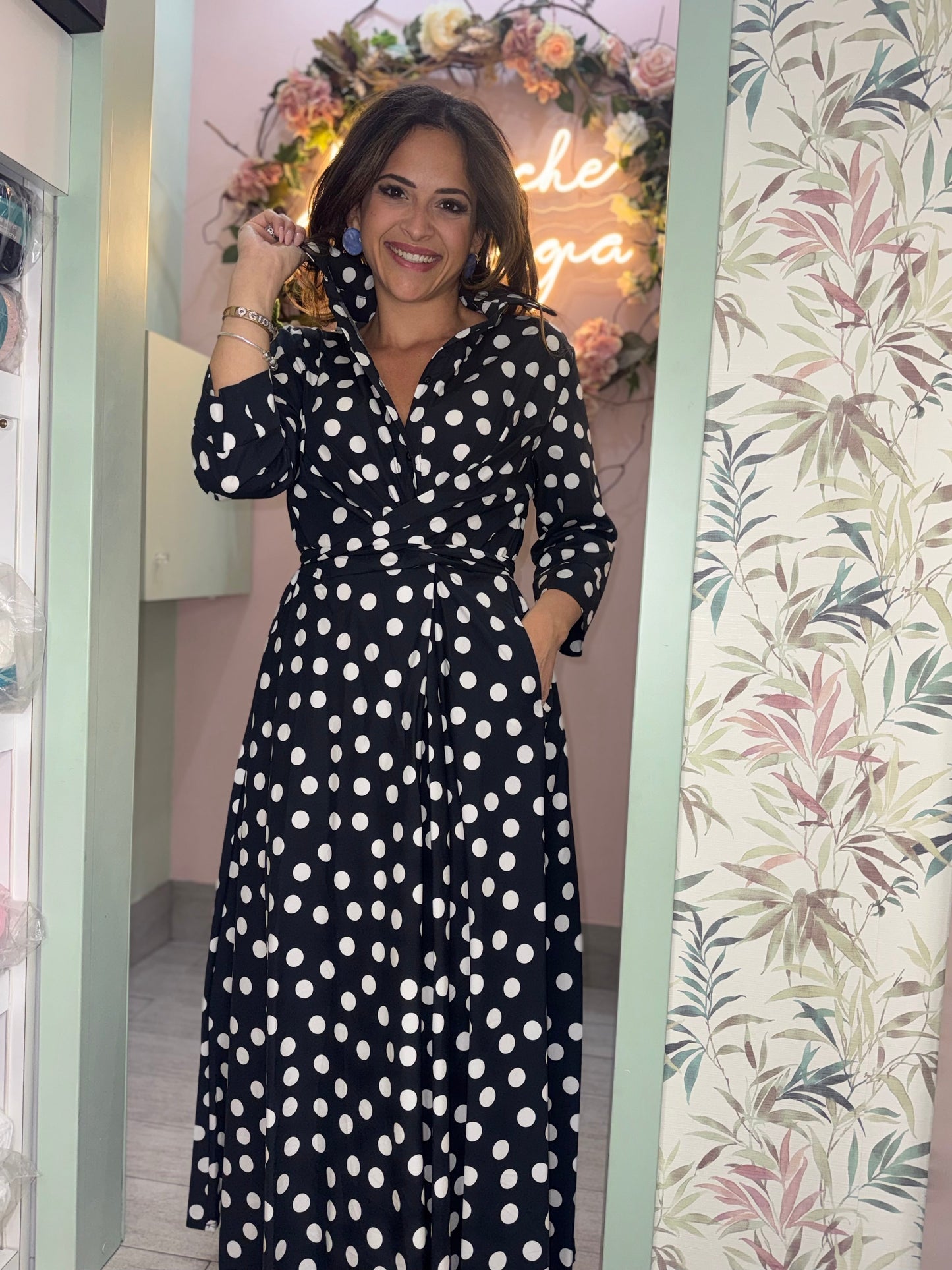 Paula - Vestido Camisero Midi Verde con Topos