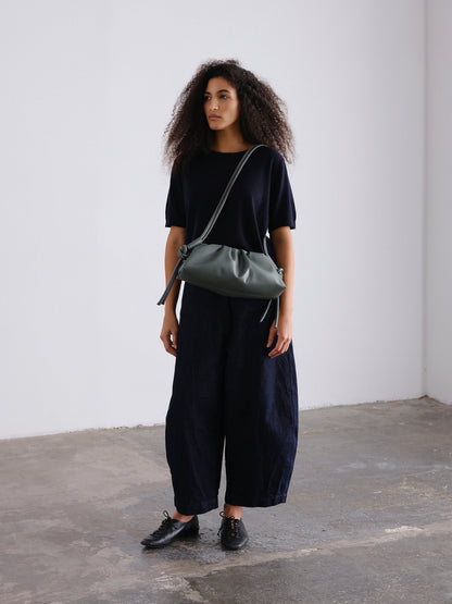 Clara – Bolso con Elegancia Escultural en Borgoña