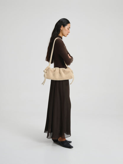 Clara – Bolso con Elegancia Escultural en Borgoña