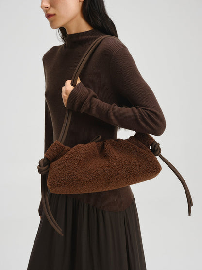 Clara – Bolso con Elegancia Escultural en Borgoña