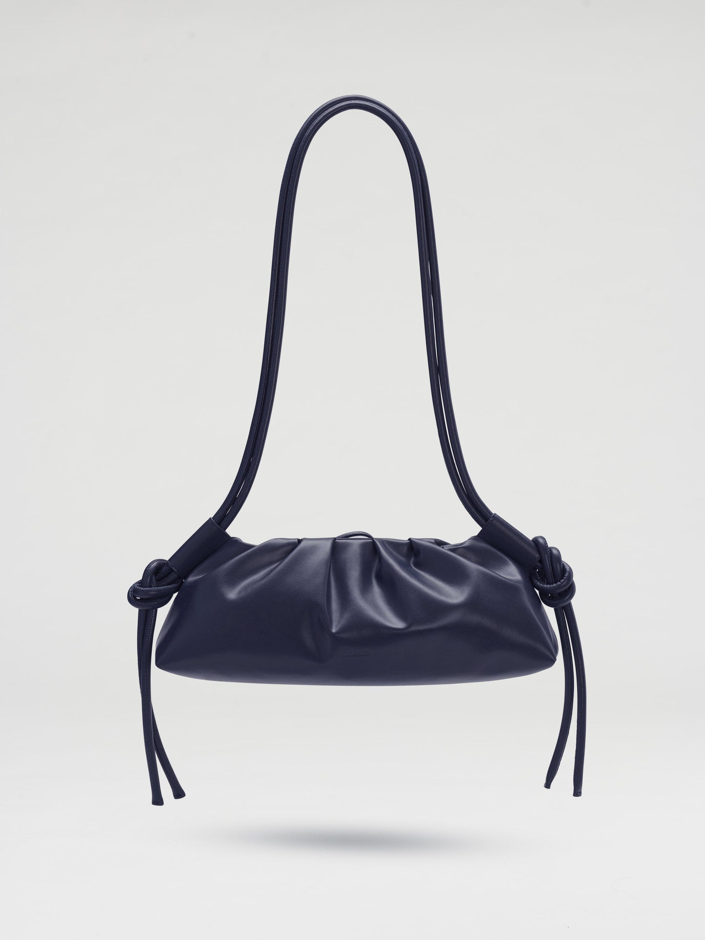 Clara – Bolso con Elegancia Escultural en Borgoña