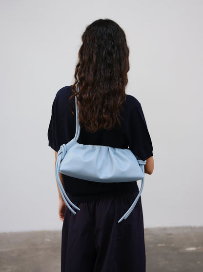 Clara – Bolso con Elegancia Escultural en Borgoña