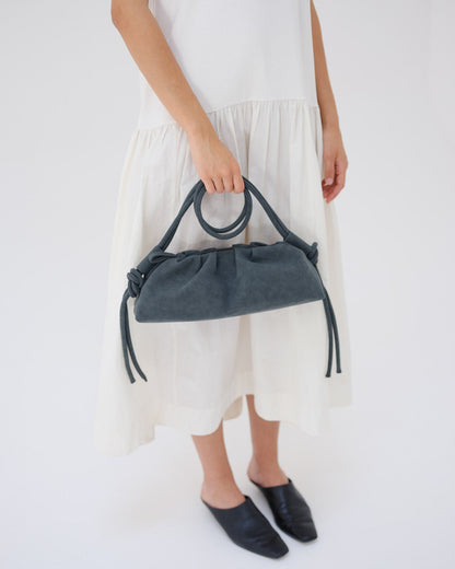 Clara – Bolso con Elegancia Escultural en Borgoña