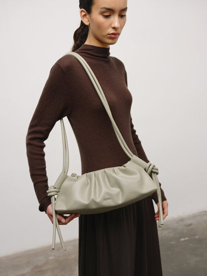 Clara – Bolso con Elegancia Escultural en Borgoña