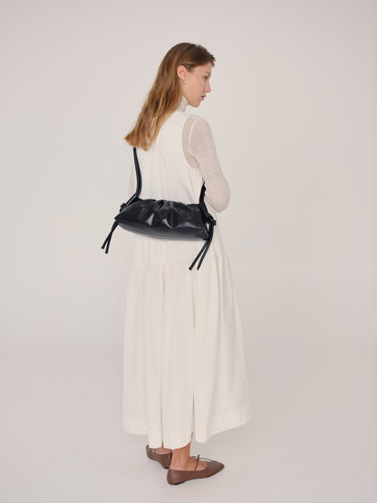 Clara – Bolso con Elegancia Escultural en Borgoña
