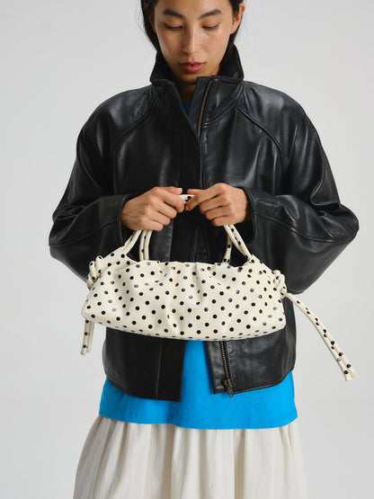 Clara – Bolso con Elegancia Escultural en Borgoña