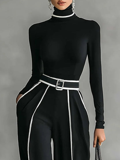 Conjunto de top de cuello alto con mangas largas y pantalones anchos con cinturón
