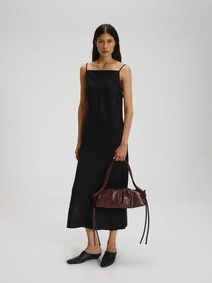 Clara – Bolso con Elegancia Escultural en Borgoña