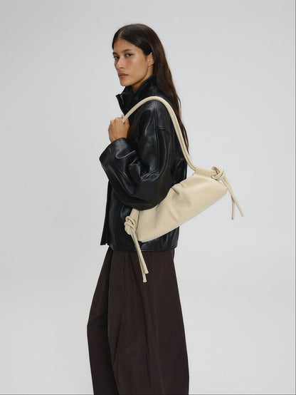 Clara – Bolso con Elegancia Escultural en Borgoña