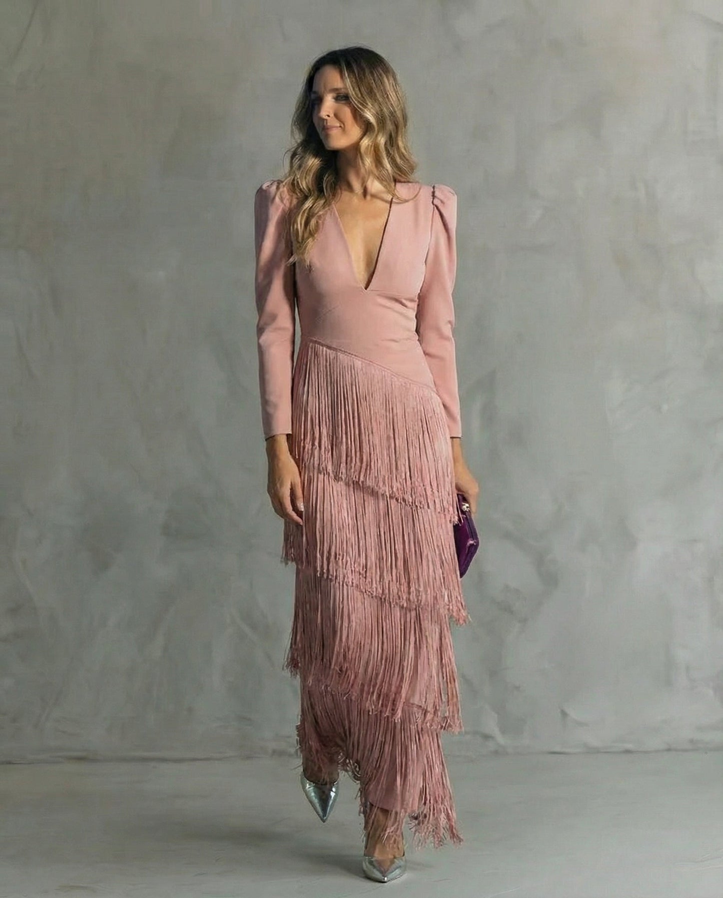 Natasha | Vestido largo con flecos y escote en V