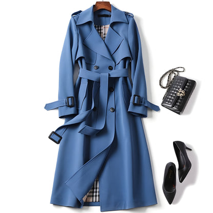 Gabardina elegante y a la moda