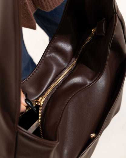Bolso Hobo  – Tu Oficina Portátil con Estilo